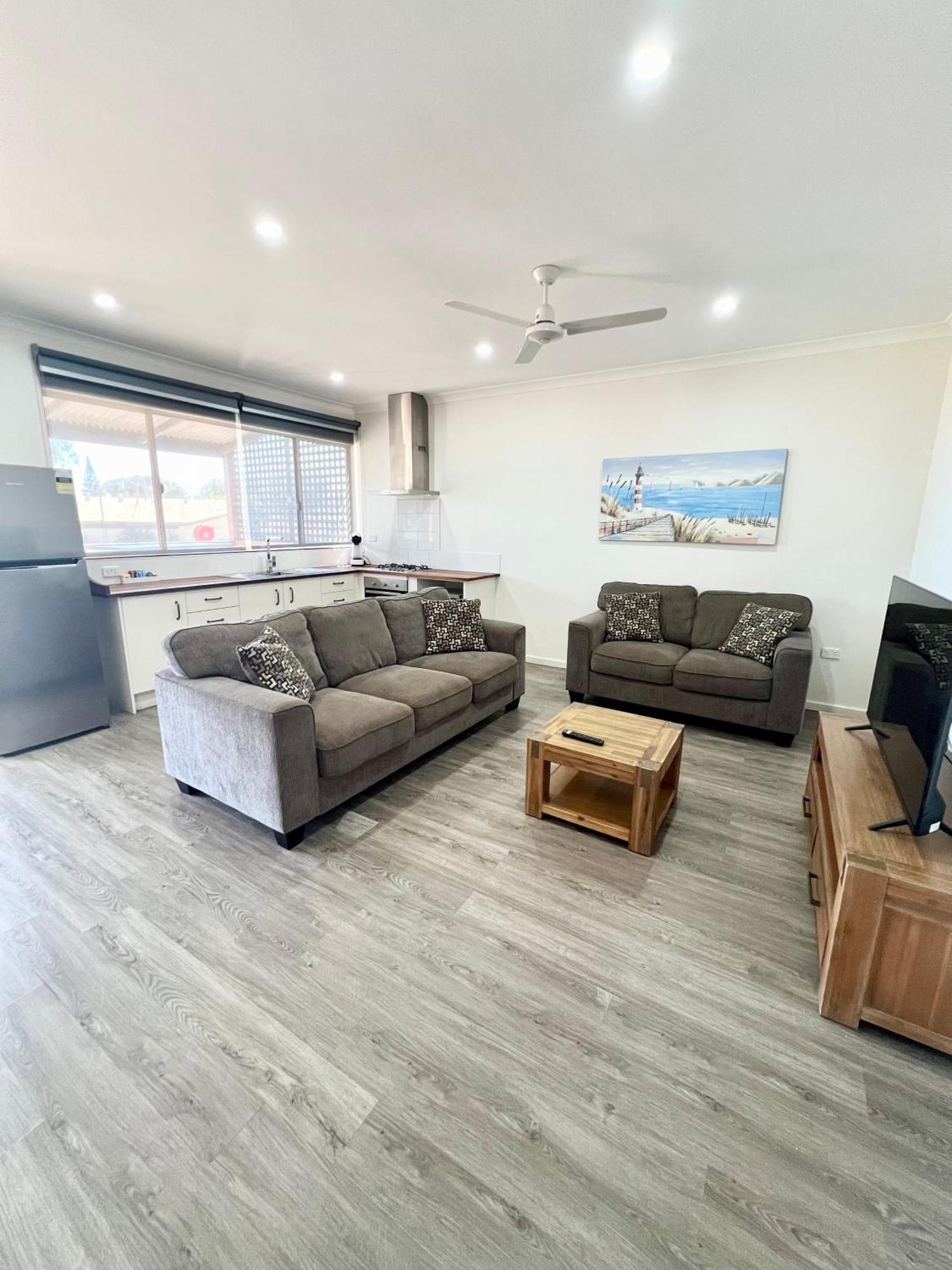 Sunset Beach Holiday Park Geraldton Exterior photo